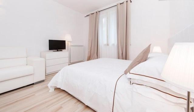 Aparthotel Dalmati House Roma Habitación foto